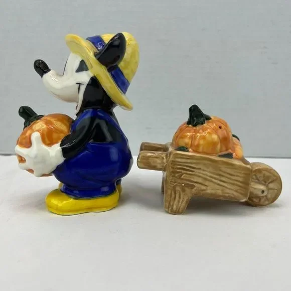 Homegrown Mickey Salt & Pepper Set Thanksgiving Fall Harvest Rare Treasure Craft - Picture 3 of 6